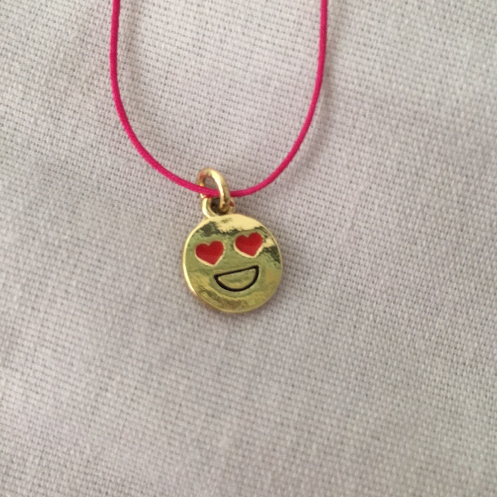 Heart eyes emoji 😍 necklace